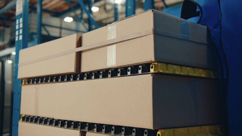 Close-up of the QuickFreeze AutoSeal engaged and sealing the pallet face