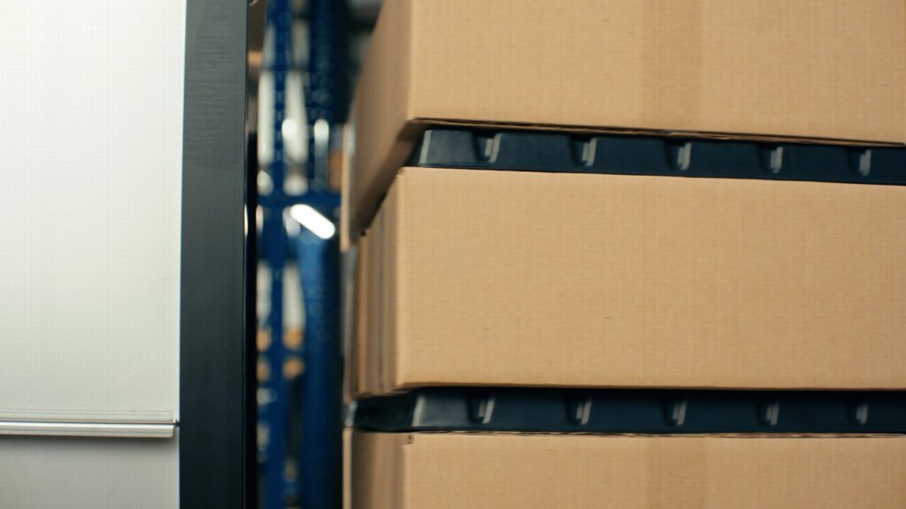 Bad pallet seal with a gap between the load and the QFM seal